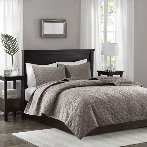 3 Piece Velvet Quilt Set